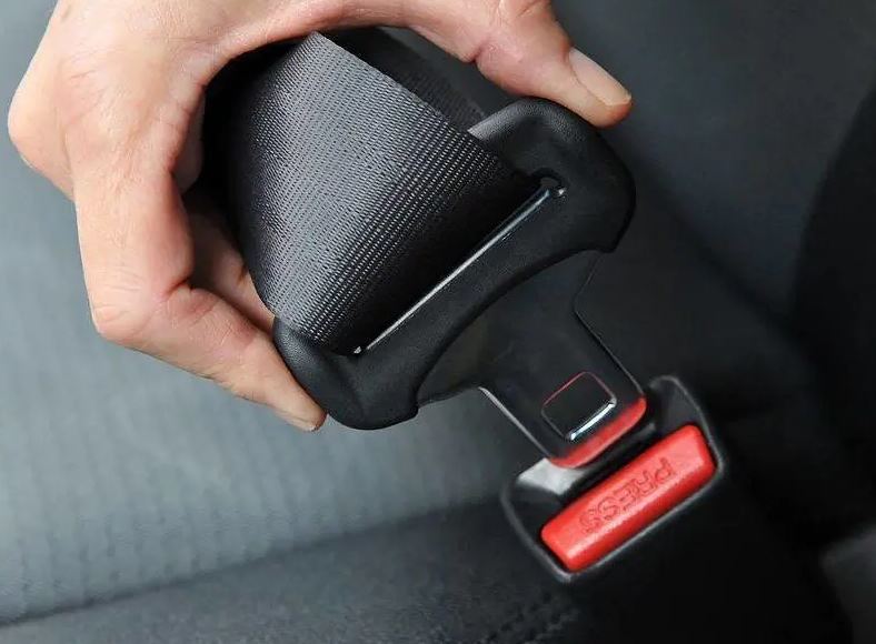 Yolculuk Sırasında Güvenliği Artırmak İçin Pratik İpuçları